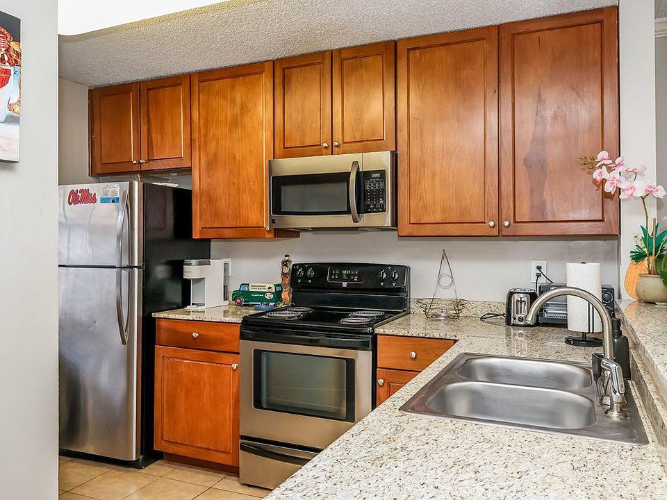 OTP AirBNB Taylor Place Condos III 2112 Old Taylor Rd Oxford MS Zillow