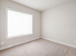 25445 Hopton House Ter, Chantilly, VA 20152