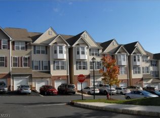 79 Conover Ter, Lebanon, NJ 08833