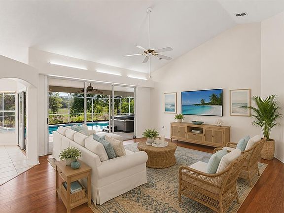 3rd image of 6381 PINEHURST DRIVE