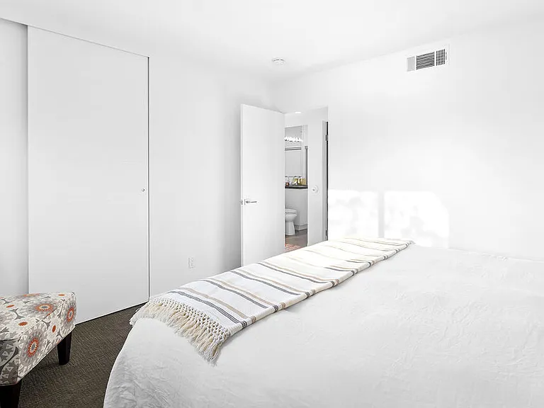 45900 Quailbrush St — Photo 20
