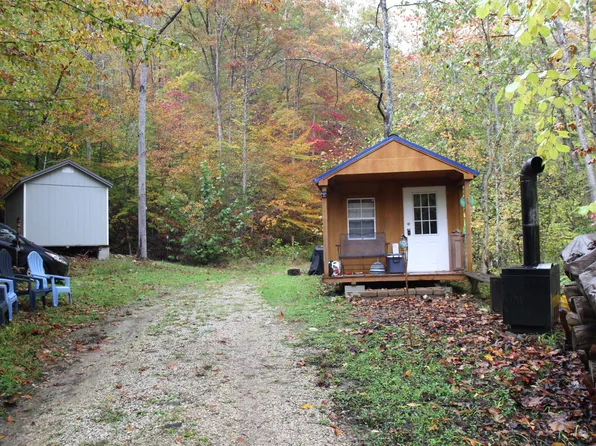 1077 State Highway 1209, Irvine, KY 40336