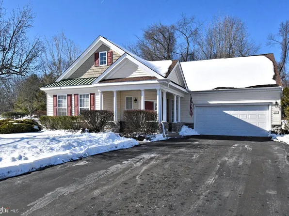 1239 Scott Pl, Warminster, PA 18974