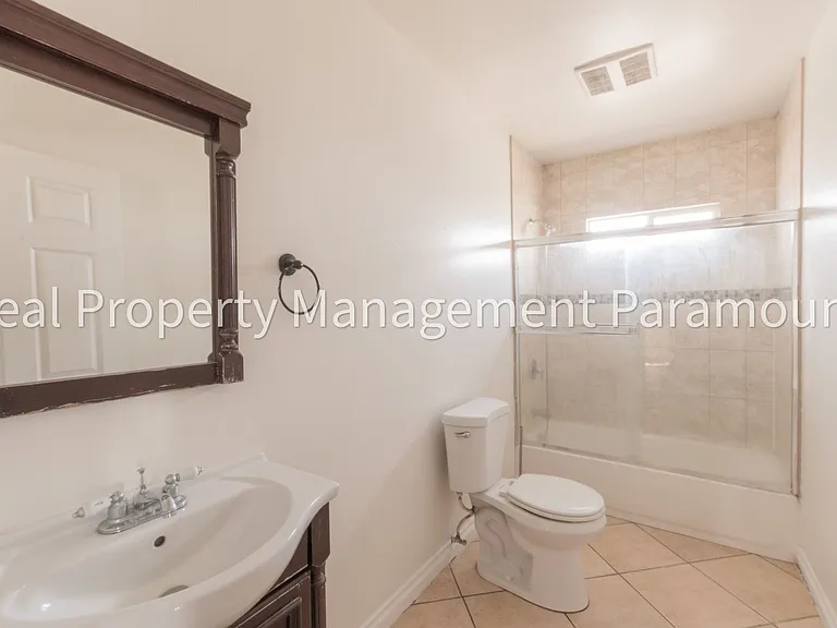 3831 S Wall St — Photo 19