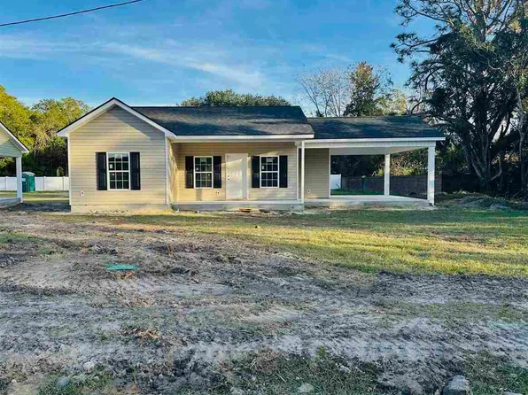 908 N 8th Ave, Dillon, SC 29536