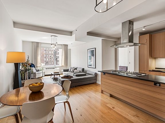 3rd image of 100 W 18th St APT 7D