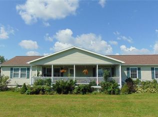 2176 Edwards Rd, Waterloo, NY 13165