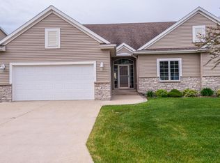 2296 Coral Ct NE, Rochester, MN 55906