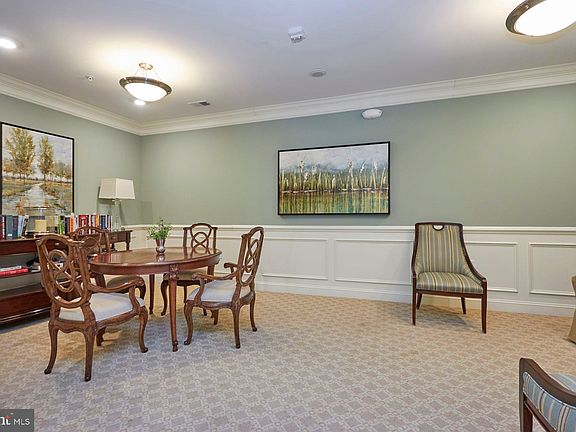 4th image of 15140 Heather Mill Ln Unit 402