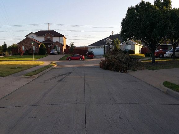 5th image of 807 Parkside Dr