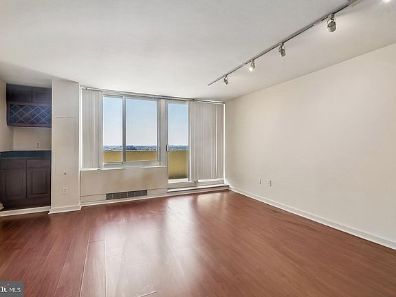 2nd image of 604 S Washington Sq APT 2211