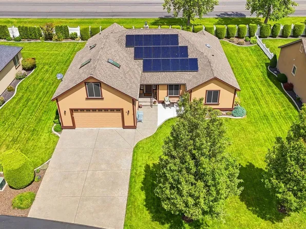 6 Blue Star Ct, Pasco, WA 99301