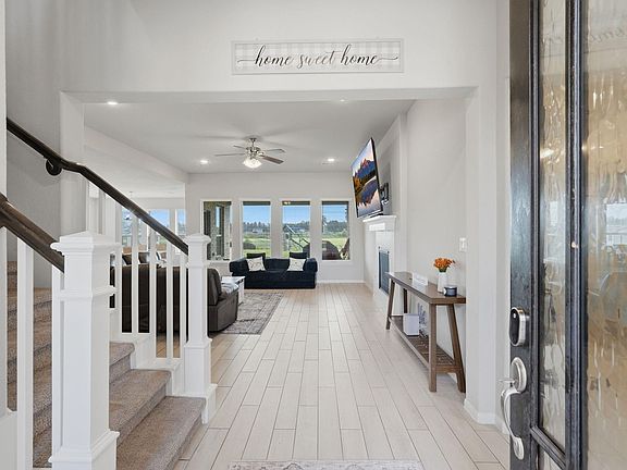4th image of 225 Peninsula Point Dr