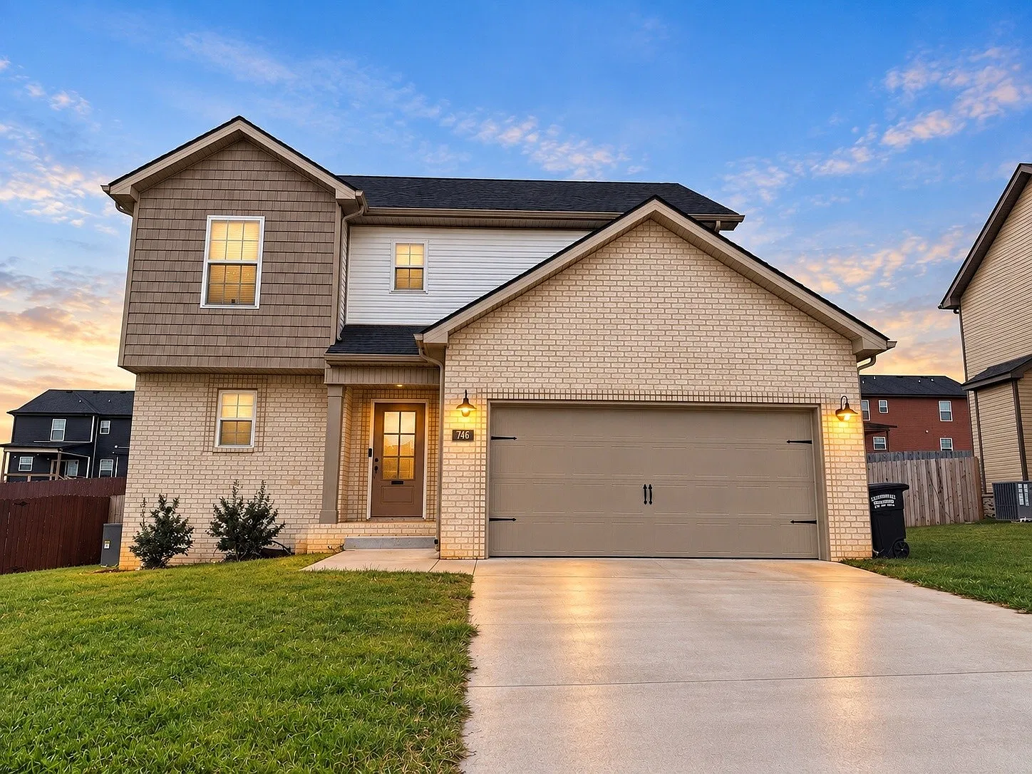 3 bed, 2.5 bath, 1450 sqft, $2,350 — Photo 1