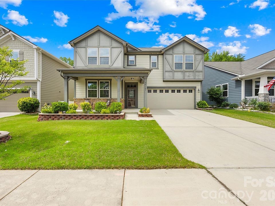 1st image of 14107 Magnolia Walk Dr