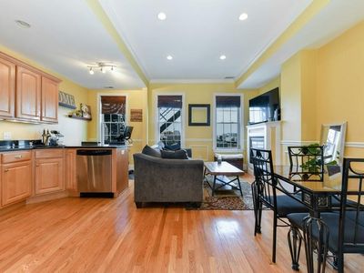 574 E Broadway UNIT 2, South Boston, MA, 02127