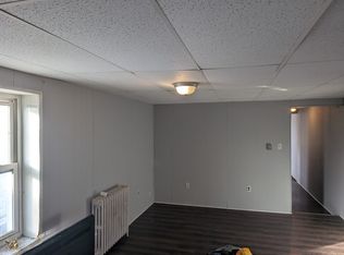 225 W Centre St APT 3, Shenandoah, PA 17976