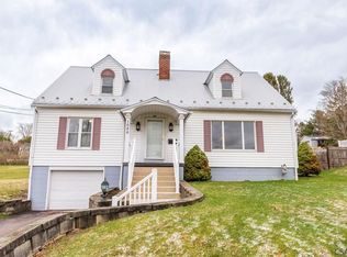 1080 W Union St, Somerset, PA 15501