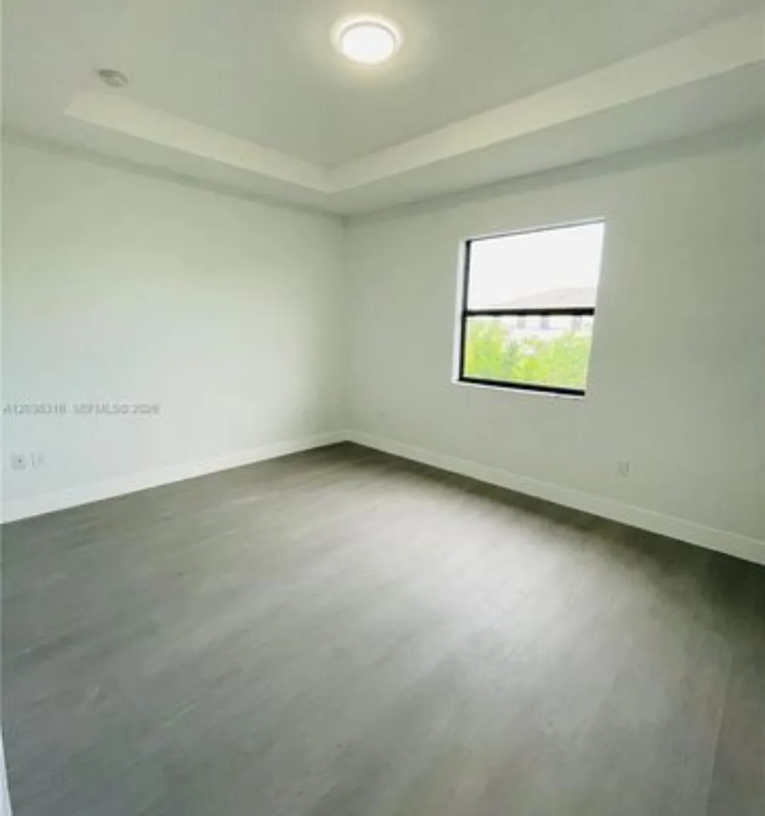 4 bed, 1612 sqft, $3,150 — Photo 3