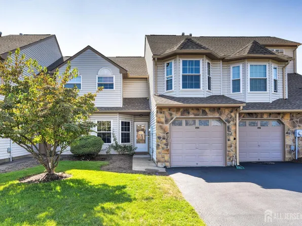 294 Pegasus Rd, Piscataway, NJ 08854