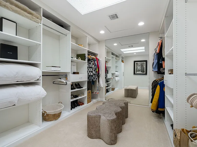 6 Exeter Ct — Photo 38