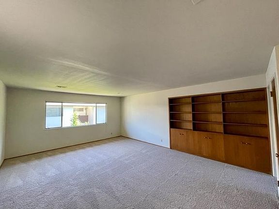 4th image of 280 Waverley St APT 5