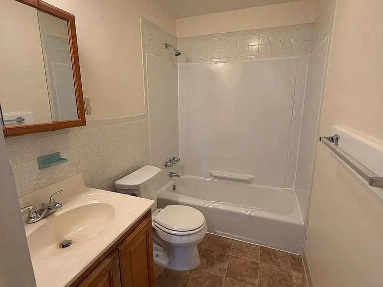 134 Mammoth Rd #29 — Photo 7