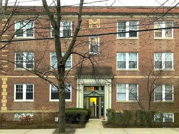 169 Kent St APT 1, Brookline, MA 02446