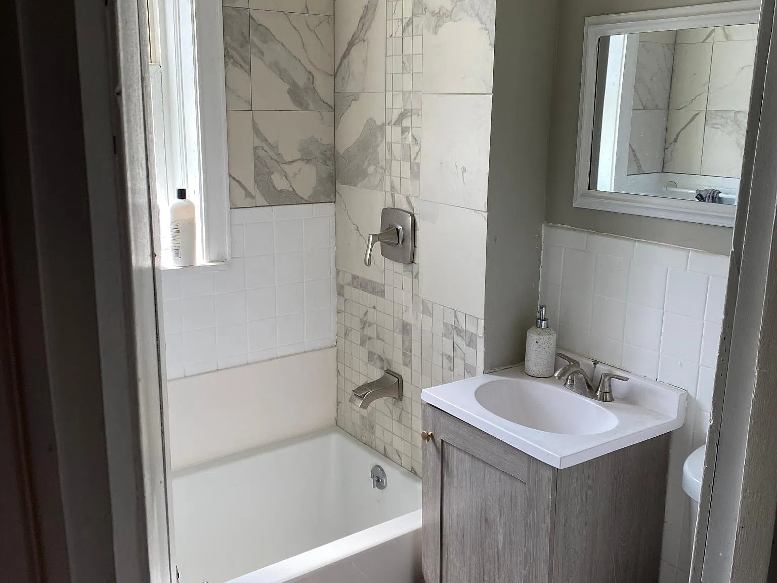 3 bed, 1750 sqft, $2,495 — Photo 3
