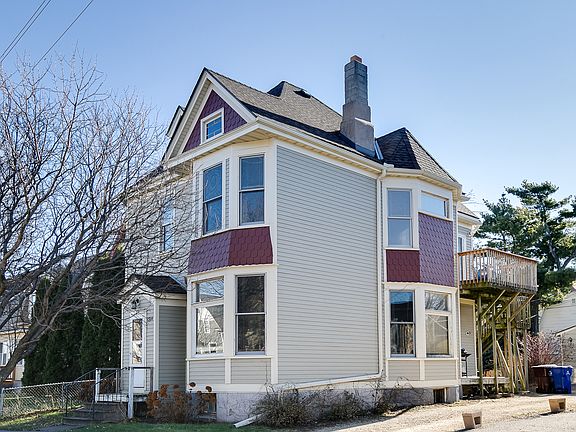 2nd image of 1504 Selby Ave