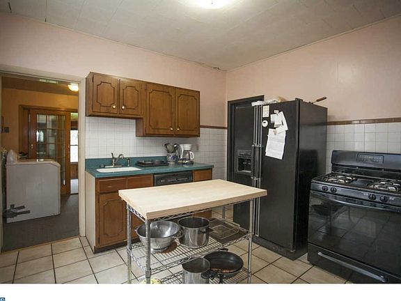 4th image of 4211 Longshore Ave