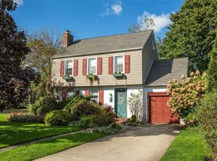 69 Robbins Ave, Amityville, NY 11701