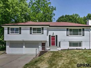 11621 S 31st St, Bellevue, NE 68123