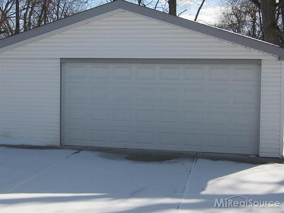 5th image of 138 Midland Blvd
