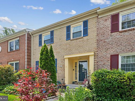 3rd image of 4563 King Edward Ct
