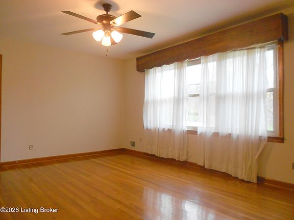 4th image of 113 Edgewood Dr