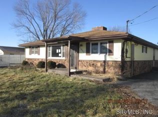 8508 Lageman Rd, Godfrey, IL 62035