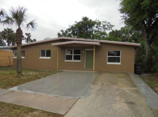 946 Lewis Dr, Daytona Beach, FL 32117