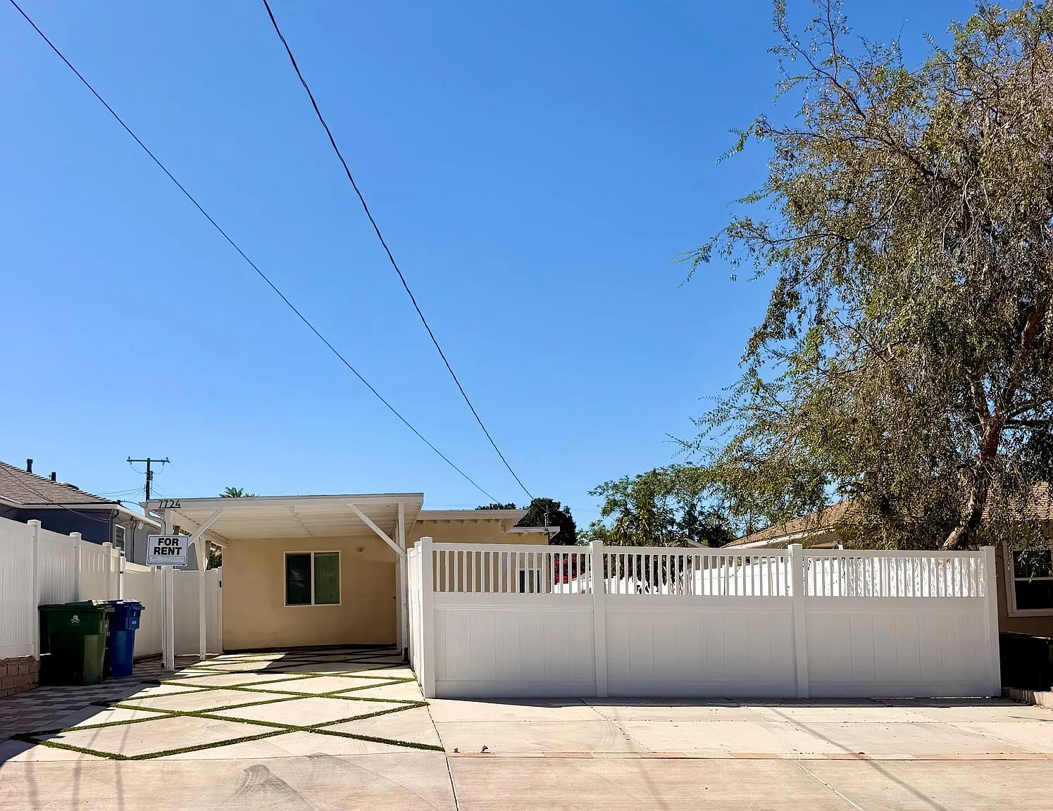 3 bed, 2.5 bath, 1550 sqft, $4,200 — Photo 1