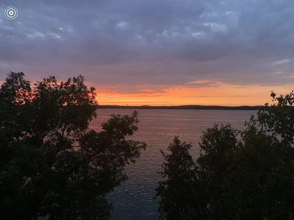 3100 Lake Mendota Dr APT 601, Madison, WI 53705
