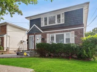 176 Nassau Blvd, Garden City, NY 11530