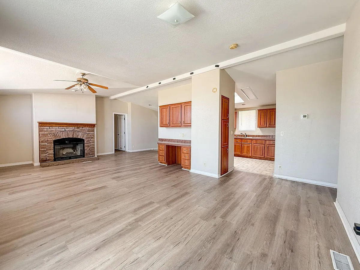 Building Photo - 74804 Amboy Rd