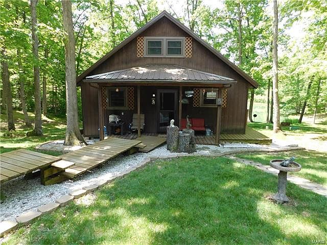 2nd image of 17859 Cedar Pl