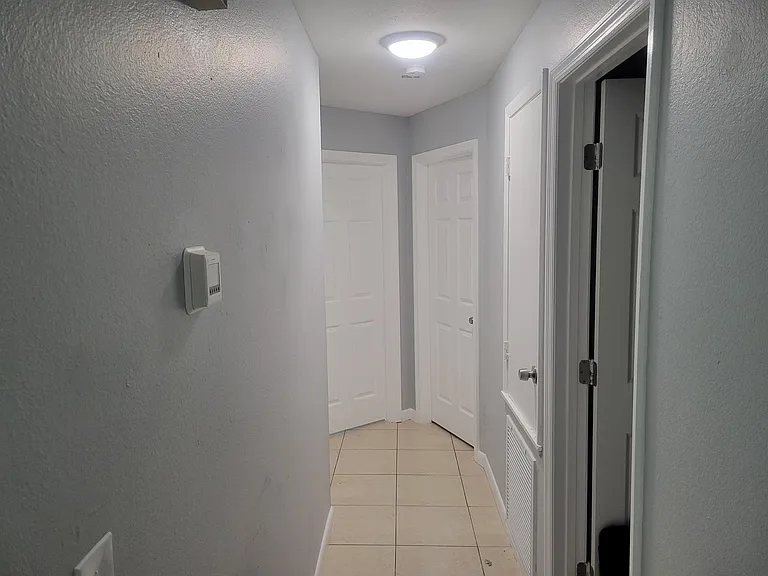 2625 SE Mariposa Ave — Photo 4