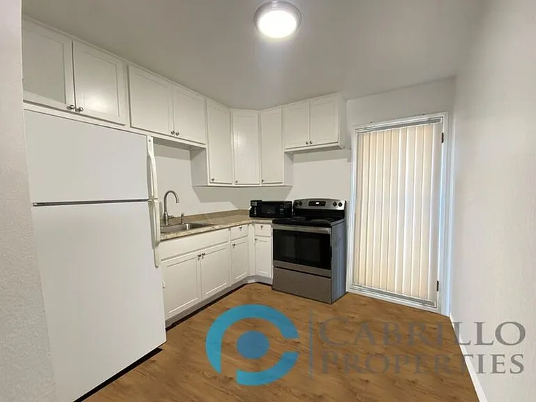 4328 Louisiana St #4 — Photo 2