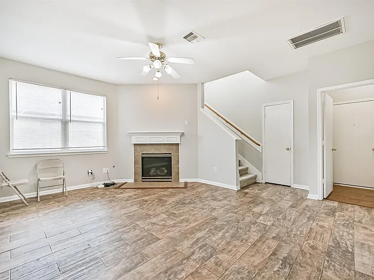 4714 Montclair Hill Ln — Photo 9