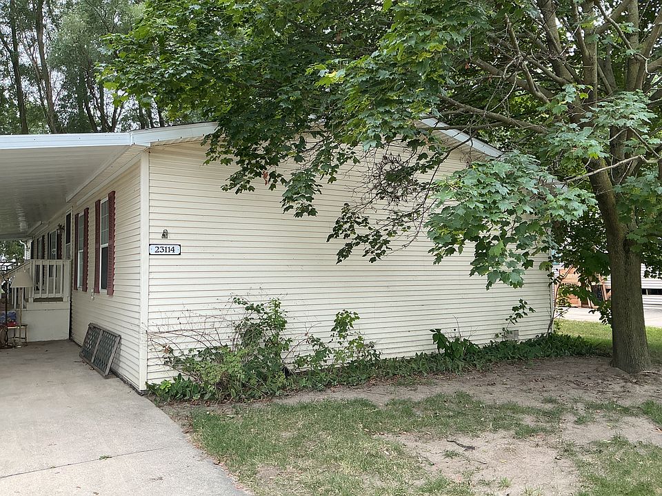 2nd image of 23114 Fountain Dr #223