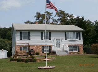 6675 Back Rd, Maurertown, VA 22644