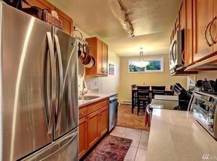 1018 W Emerson St APT 1, Seattle, WA 98119