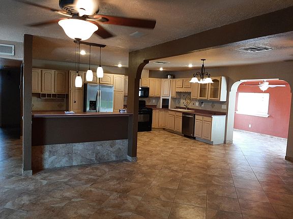 2nd image of 1603 Delano Dr